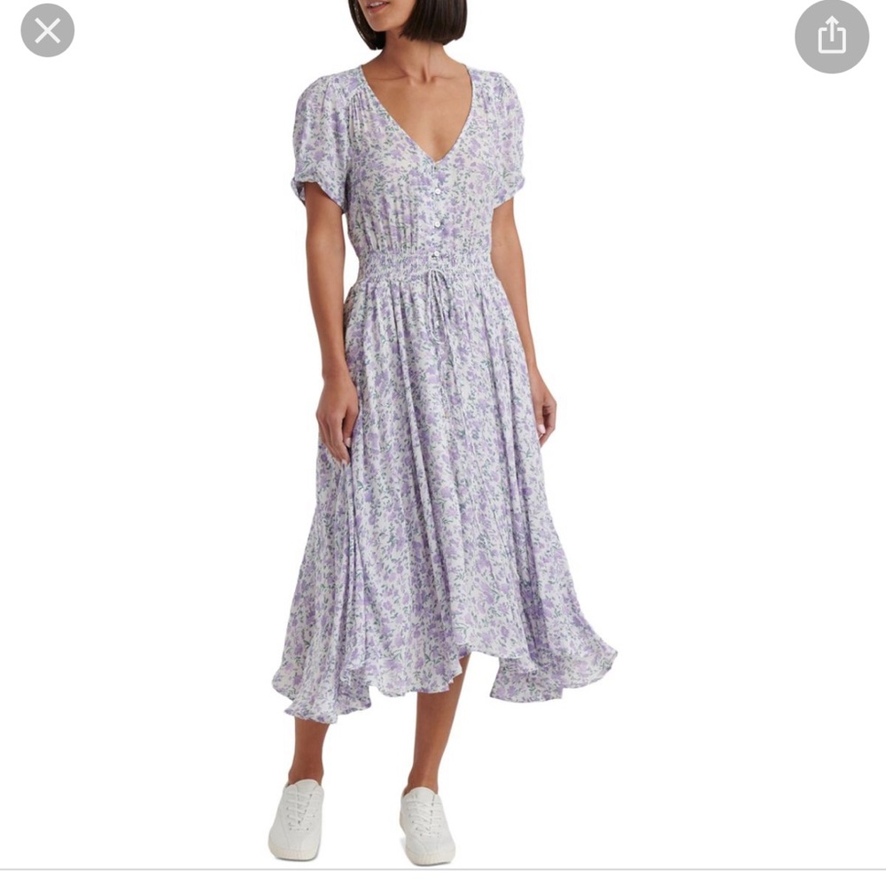 Stunning dress, brand new with no tags! Perfect condition.